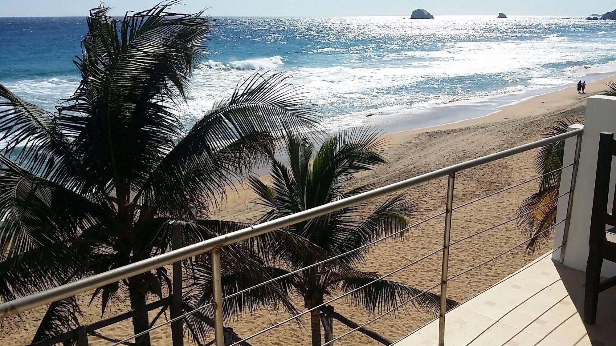 Hotel Neptuno Zipolite Exterior photo