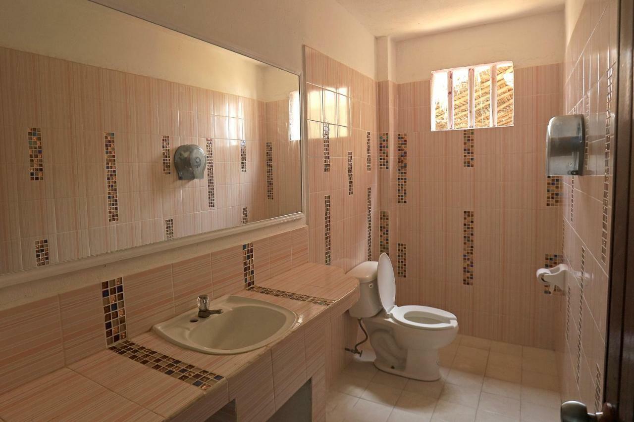 Hotel Neptuno Zipolite Exterior photo